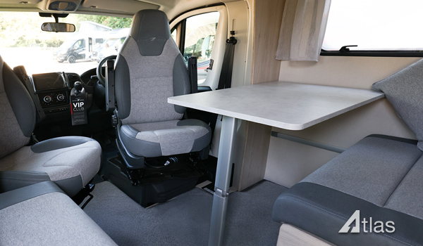 Motorhome – 4 berth with fixed bed (Automatic)6